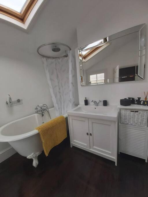 Charming 2 Double Bed Cottage Style House Bristol Buitenkant foto